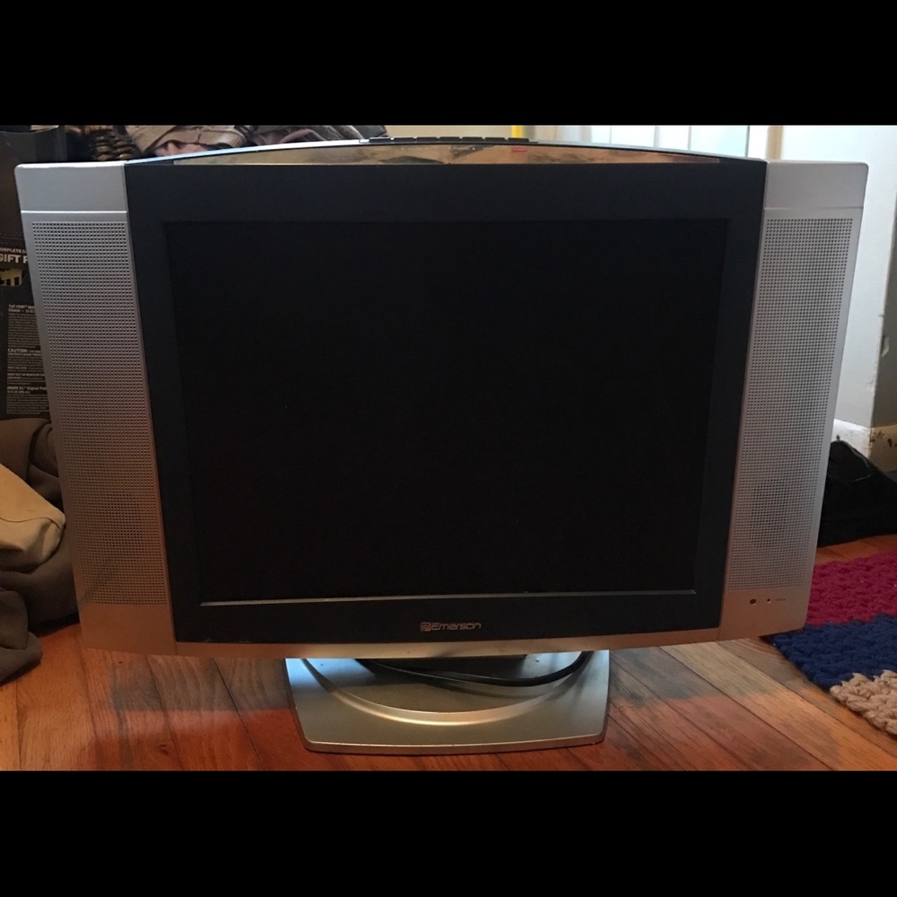 21in. LCD Emerson TV